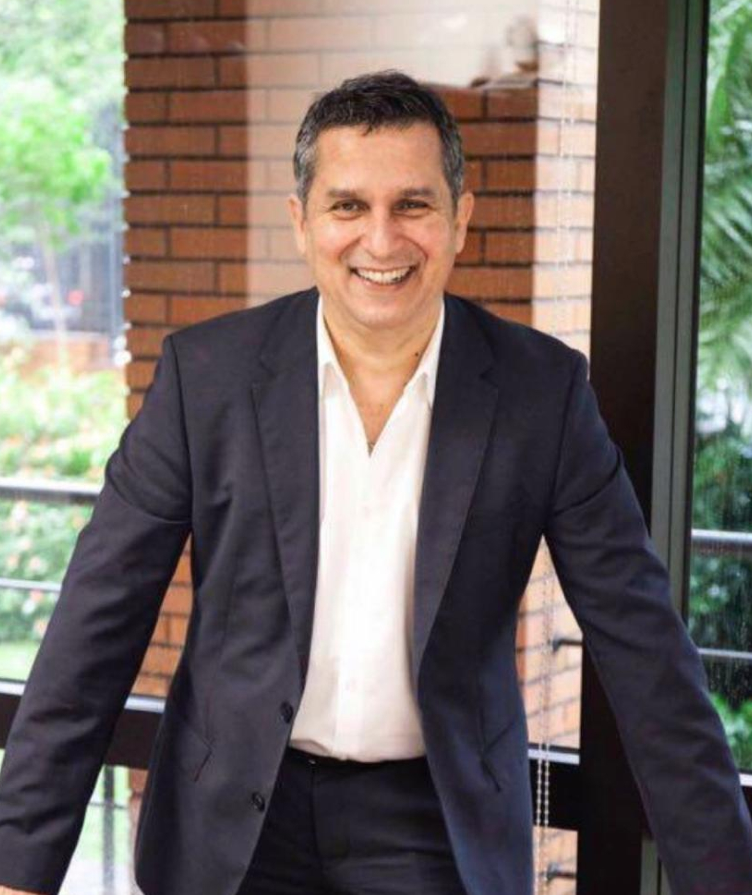 Mgtr. Hugo Cáceres